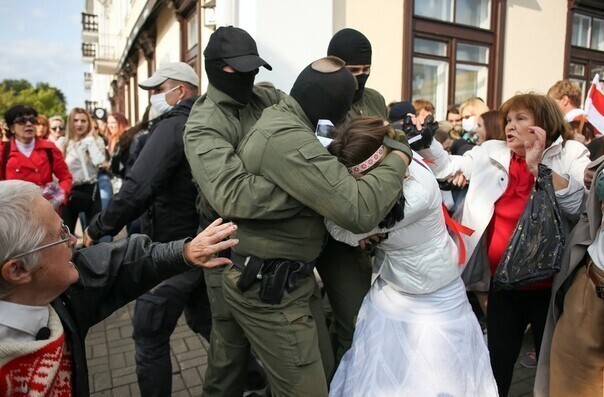 Российская военная база и женский протест в Белоруссии. Итоги дня