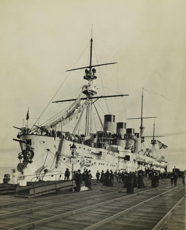 Русский крейсер "Громобой", на железнодорожном пирсе порта Мельбурн. Австралия, май 1901 года.