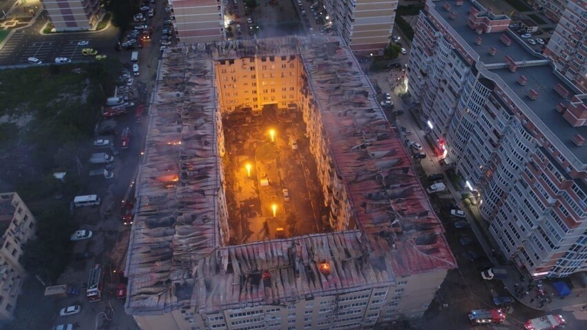 В Краснодаре сгорело 90 квартир в восьмиэтажном самострое 