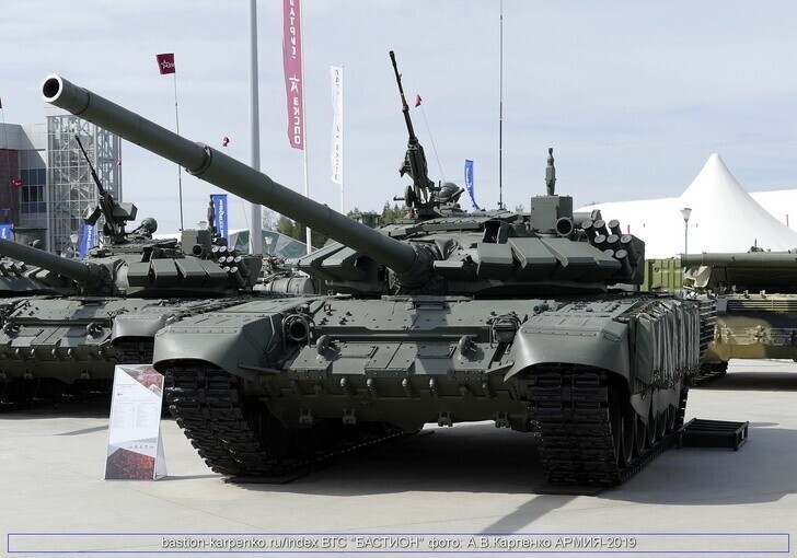 Танки Т-72Б3М и Т-80БВМ поступили в Казанское высшее танковое командное училище