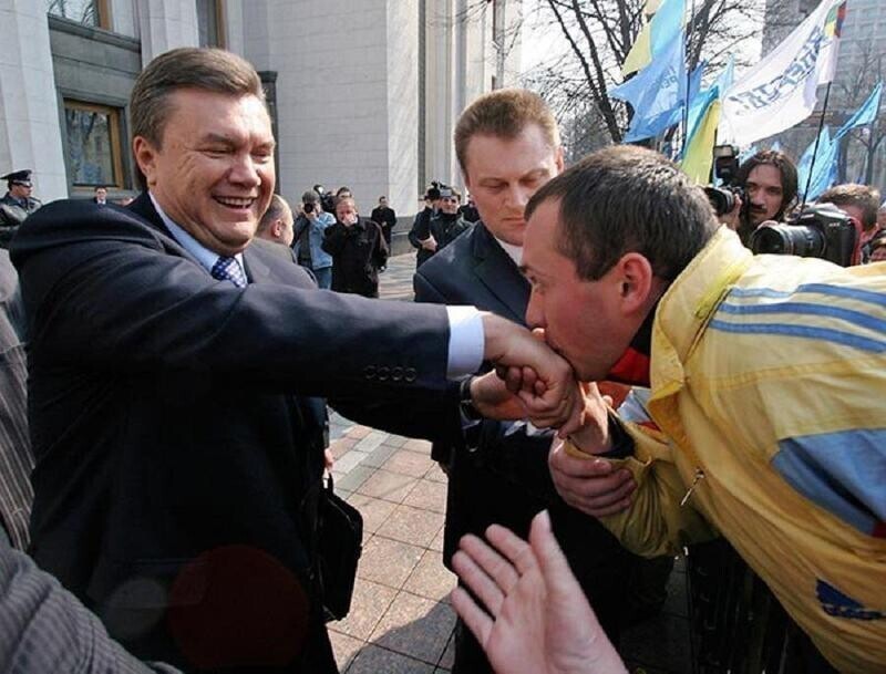 https://nv.ua/ukraine/hronika-vtorogo-dnya-yes-2014-tekstovaya-i-videotranslyaciya-11733.html