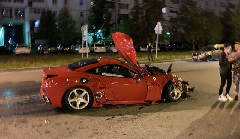 Авария дня. Ferrari против дрифтующего BMW