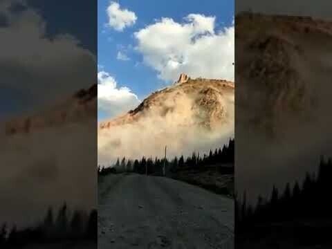В Киргизии гора сползла в ущелье на глазах у шахтёров 