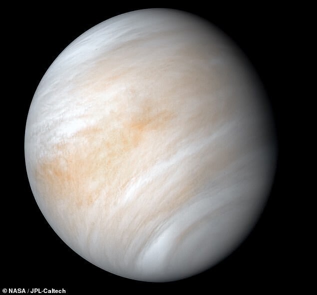Ученые обнаружили на Венере потенциальные следы жизни