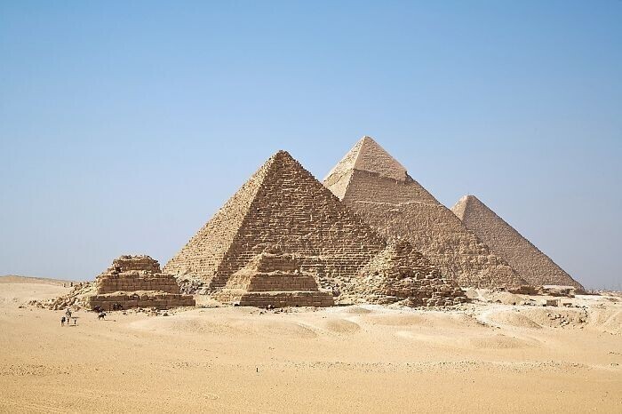 Пирамиды построили рабы?