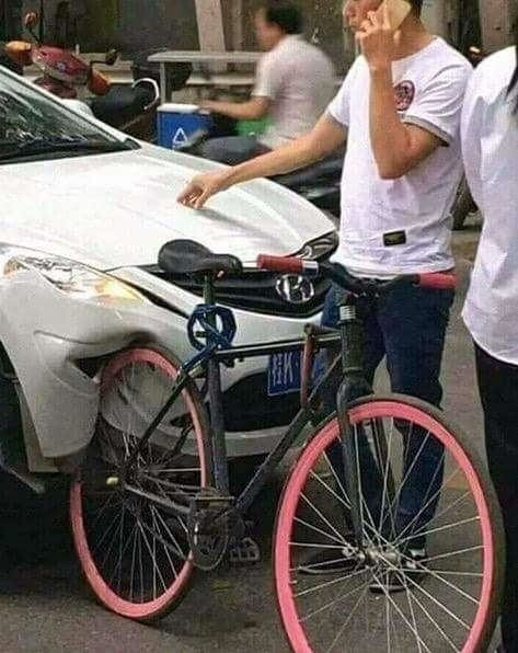 Из чего сделан этот велосипед?