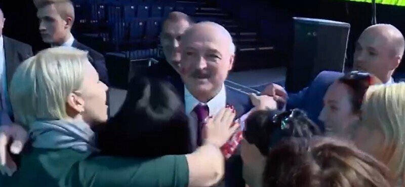 Лукашенко рассказал о войне с Польшей, Литвой и Украиной. Что происходит в Белоруссии