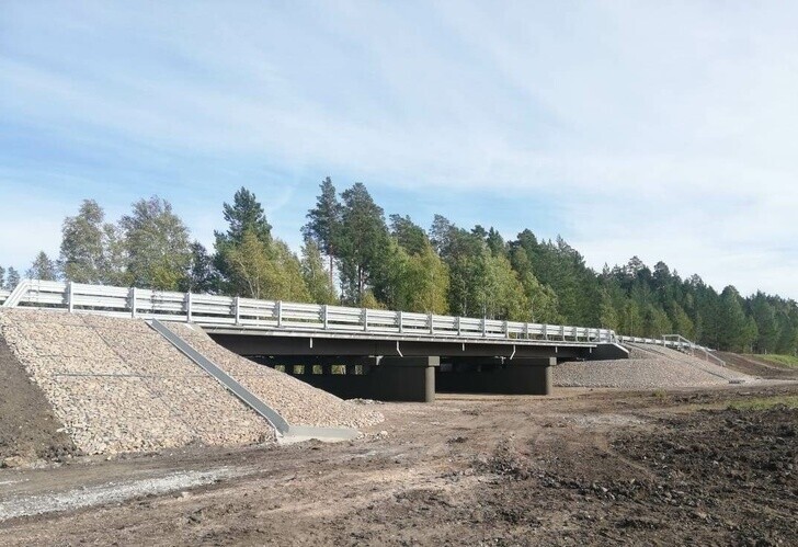 В Курганской области завершён ремонт моста через реку Деулка на автомобильной дороге федерального значения Екатеринбург — Шадринск — Курган.
