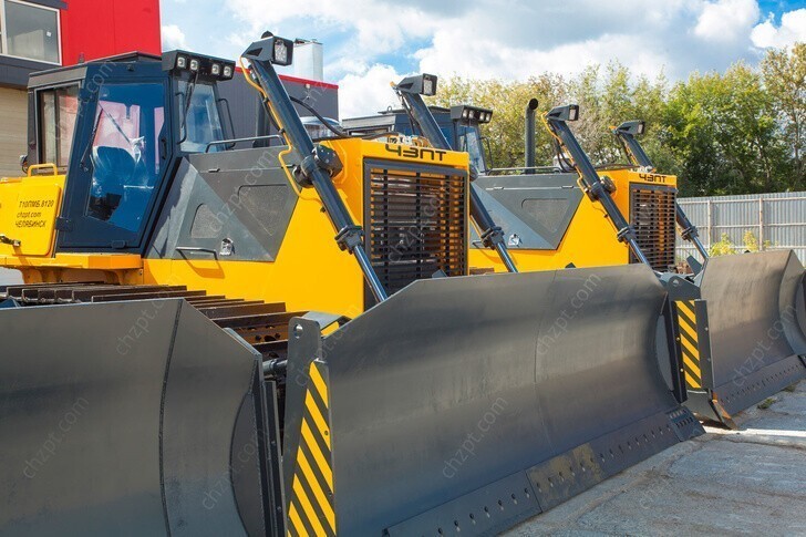 Челябинский завод промышленных тракторов произвел новые бульдозеры для Чукотки