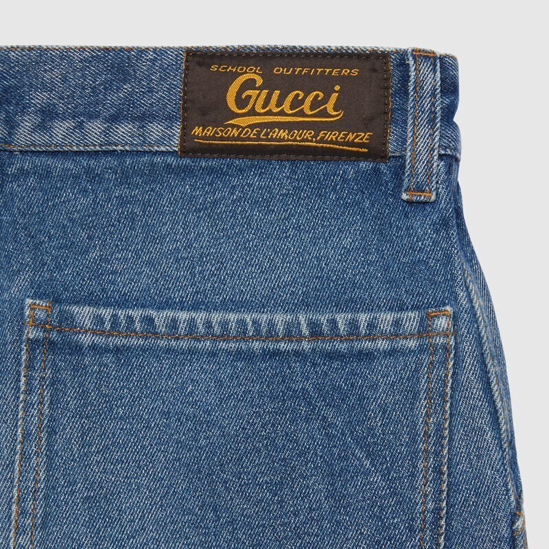 Пользователи сети смеются над новыми модными джинсами от Gucci за десятки тысяч рублей
