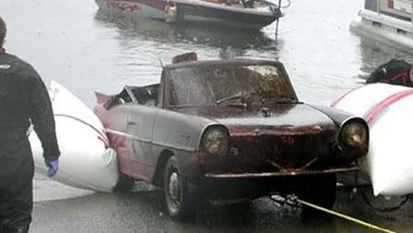 Как выглядит автомобиль, который пролежал на дне озера более 30 лет?