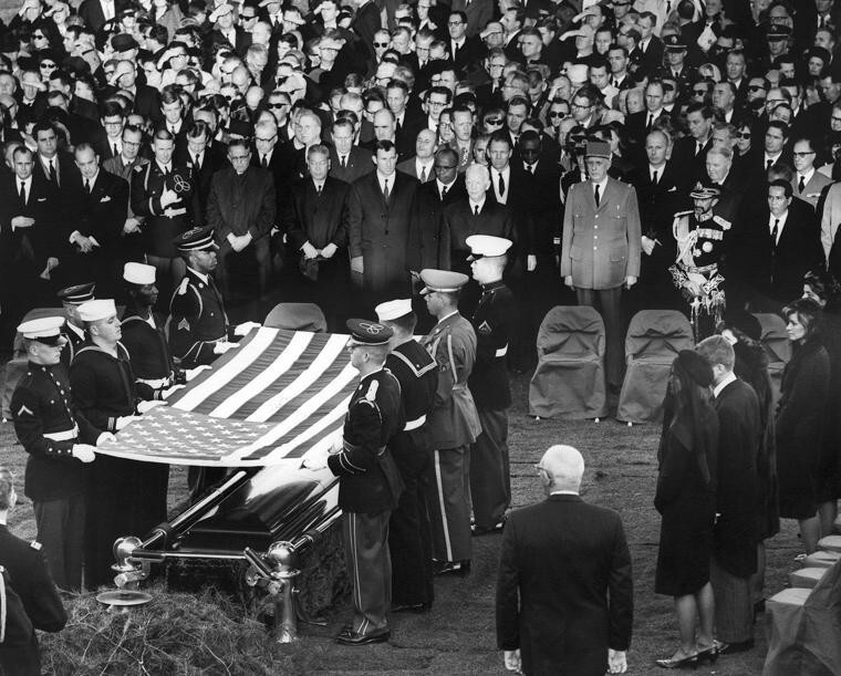 Похороны Джона Кеннеди - 15 миллионов долларов и процессия в 800.000 человек