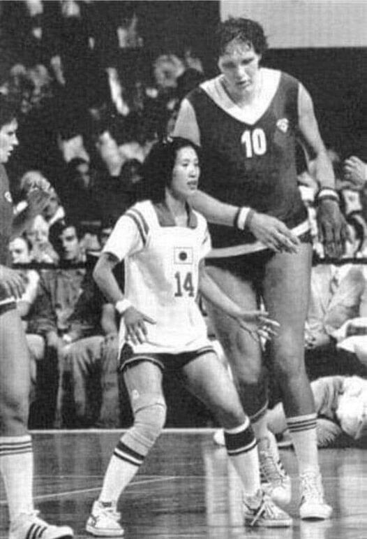 Женский баскетбол впервые был включён в программу Олимпийских игр в Монреале в 1976 году.