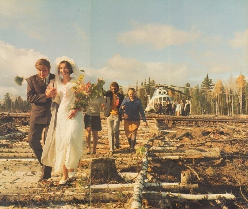 Свадьба на Самотлорском нефтяном месторождении, Сибирь, СССР, 1983 год.