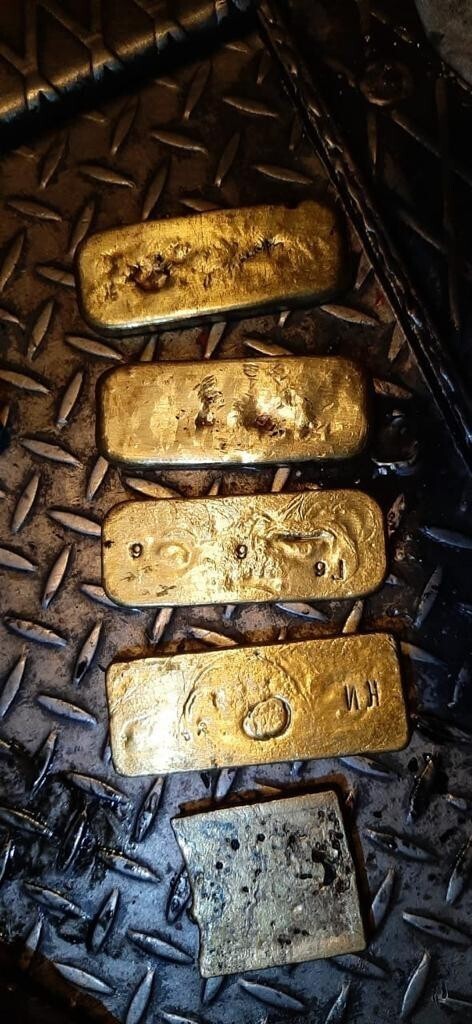 Машинисты поезда попытались вывезти из РФ в Китай 37 килограммов золота