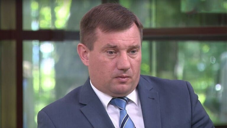 Пока Гульчук набивает карманы, Невский район превращается в большую свалку
