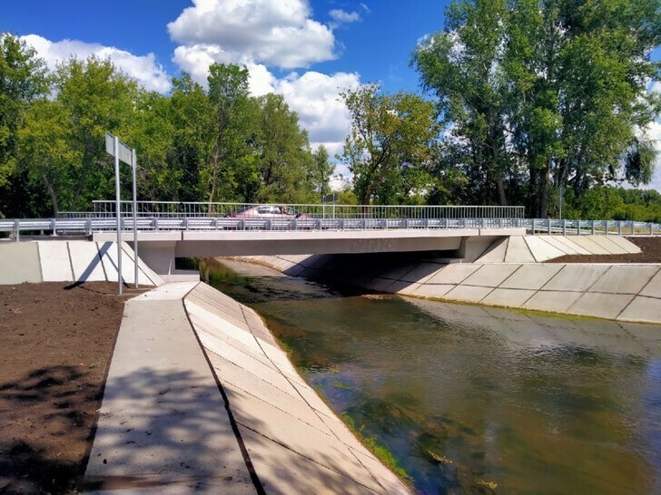 В Самарской области в селе Аверьяновка после капитального ремонта открыт автомобильный мост через канал Магистральный.