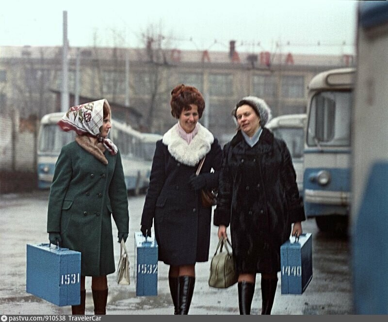 Водители московских троллейбусов. 1970-е. Фото М.Савин.