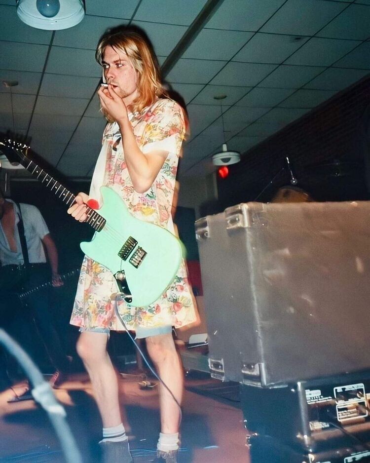 Курт в платье, 1990 год