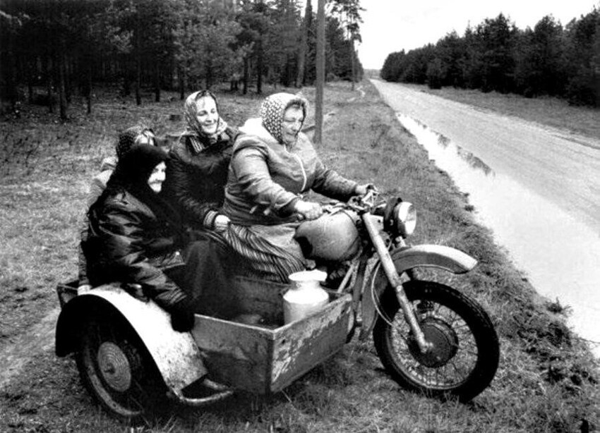 Почему в деревнях и сёлах СССР было много мотоциклов
