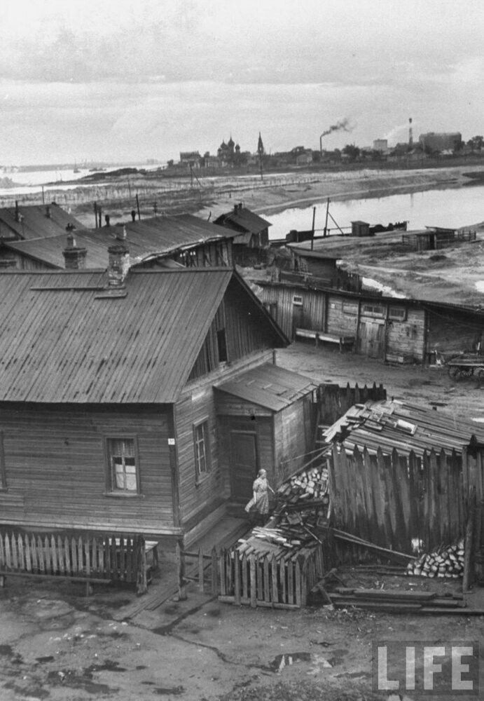 Путешествие Говарда Сочурека по Волге.1958