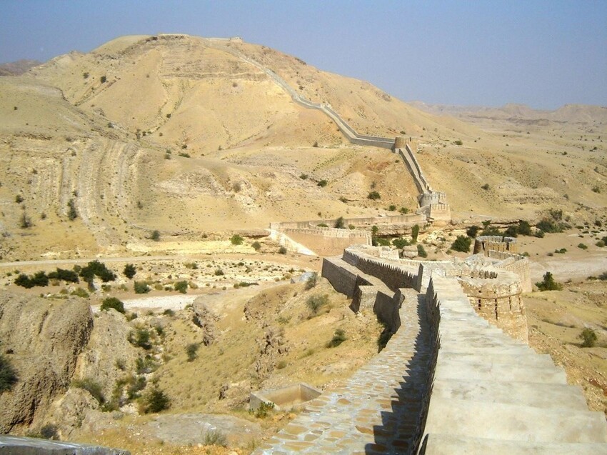 Великая Пакистанская стена
