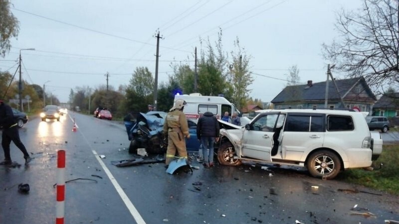 Авария дня. Страшное ДТП с тремя погибшими в Новгородской области