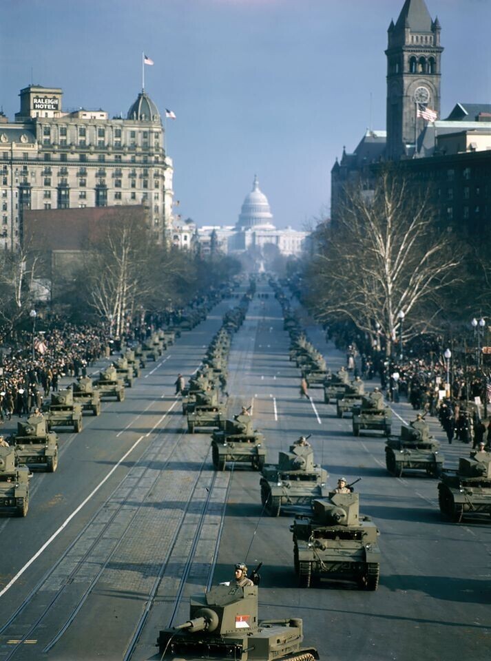 Военный парад в Вашингтоне в 1947 году