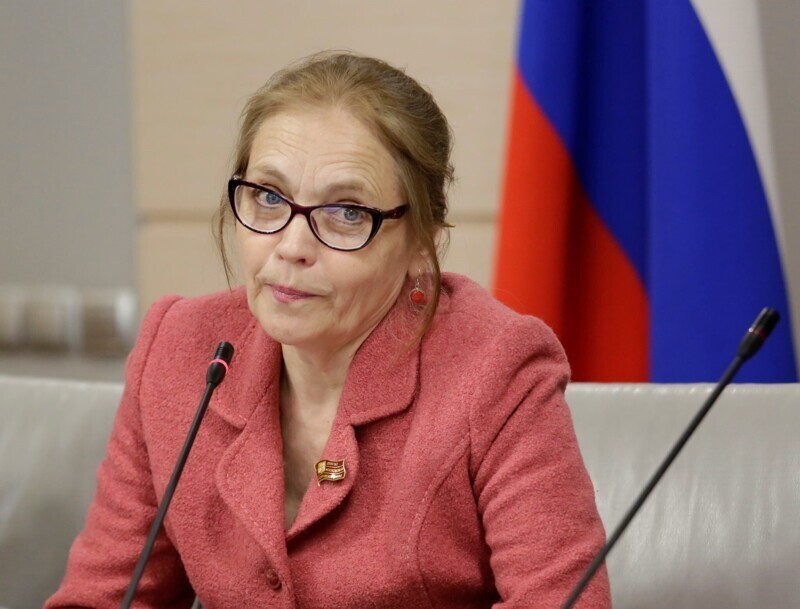 Такой персоной, как нам кажется, является представитель Мосгордумы Елена Шувалова.