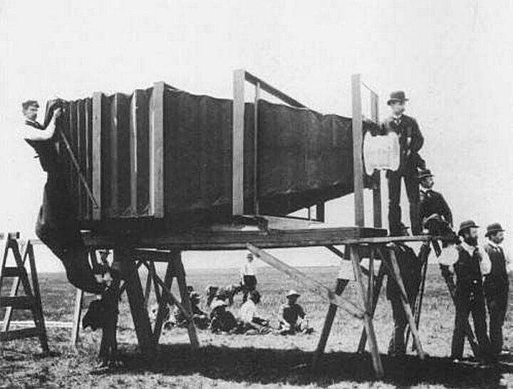 Первый в мире телеобъектив, 1900 год.