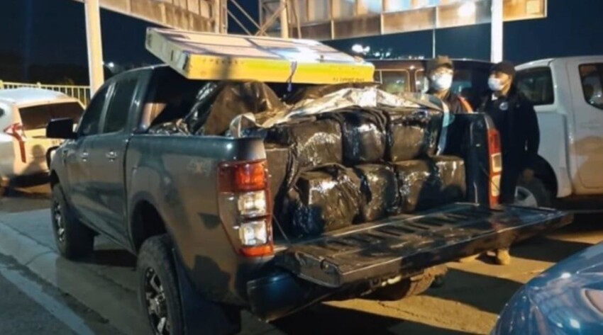 Самолёт, перевозивший 400 килограмм кокаина, убился об землю в Мексике