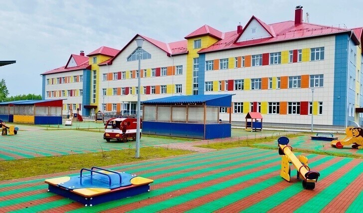 В Ханты-Мансийском АО открыли школу-детский сад на 500 мест
