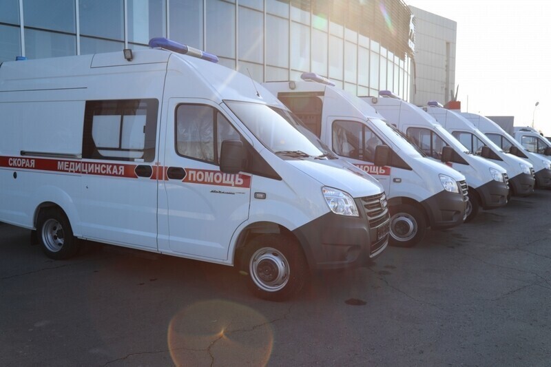 Курганские бригады скорой помощи получили новые автомобили