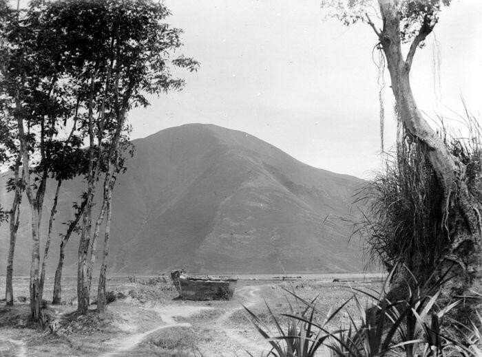 Фотография острова Самосир, сделанная в 1916 году