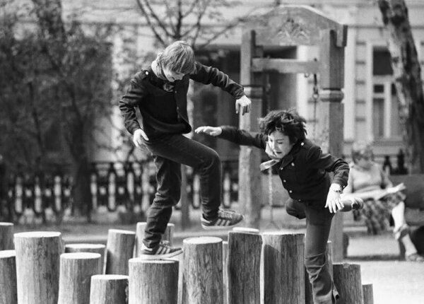 Советские дети, игры на свежем воздухе от Юганск за 10 октября 2020