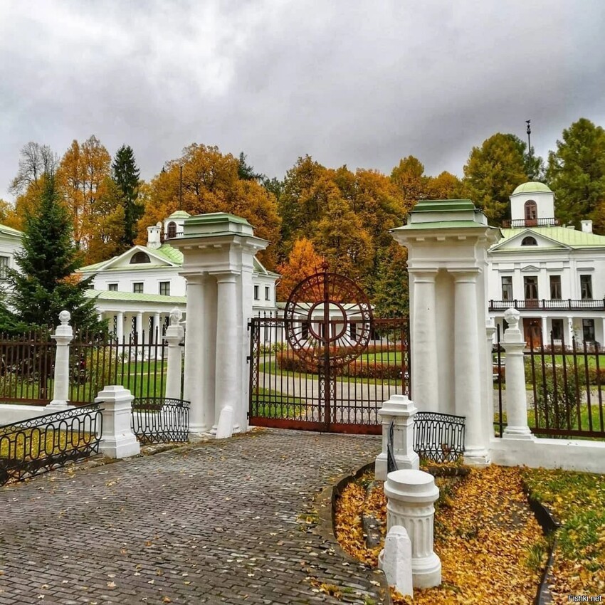 Усадьба Середниково, Подмосковье