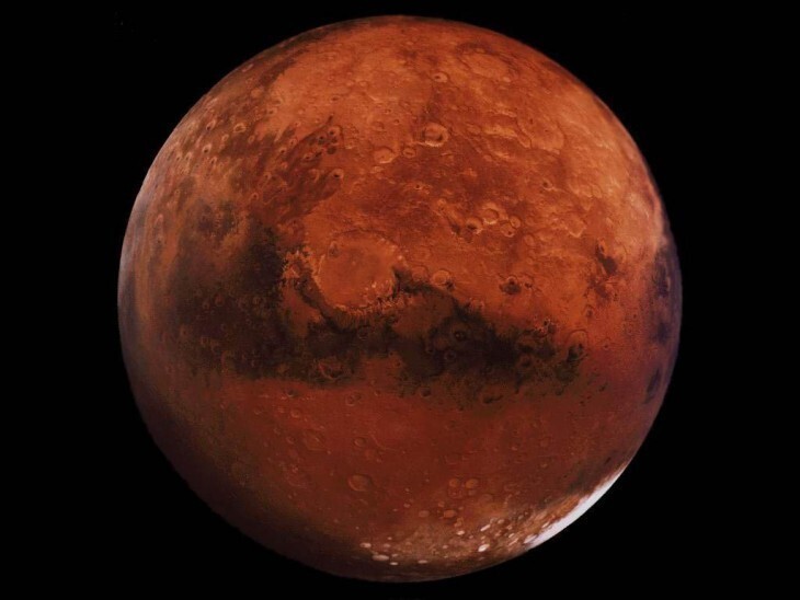 1. Три йеменца подали в суд на НАСА, заявив, что Марс — собственность их предков