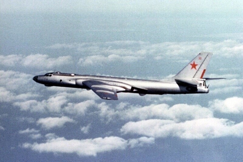 Взгляд изнутри. Легендарные советские самолеты на снимках с необычной стороны