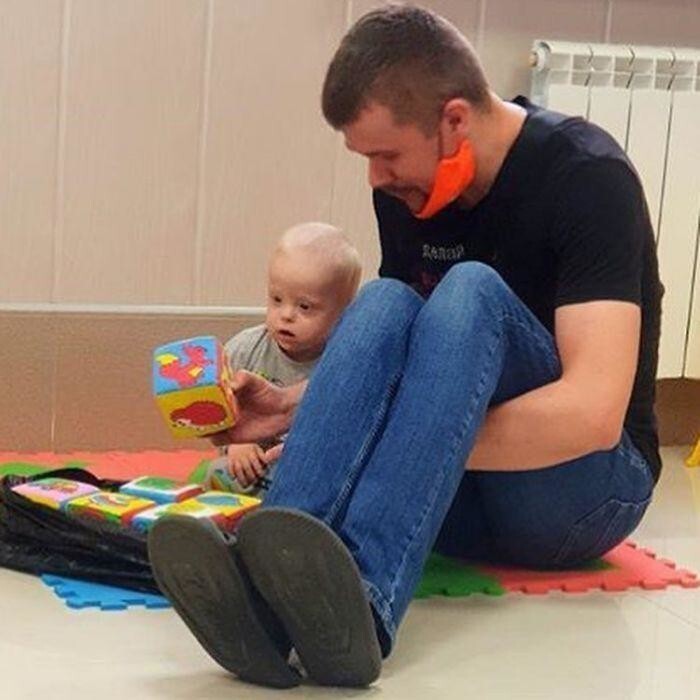 Как отец из Волгограда стал в одиночку воспитывать ребенка с синдромом Дауна