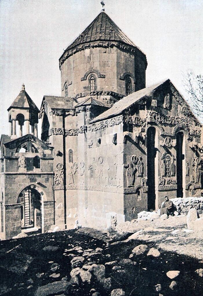 Ахтамар Церковь с юго-востока.