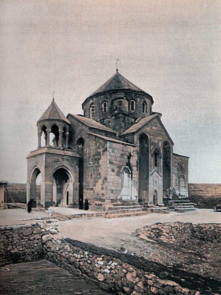 Эчмиадзин Наружный вид церкви Св. Рипсимии