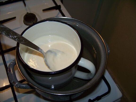 Можно ли греть молоко в микроволновке?