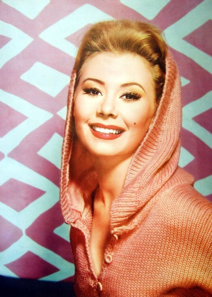 Актриса Митци Гейнор — Actress Mitzi Gaynor