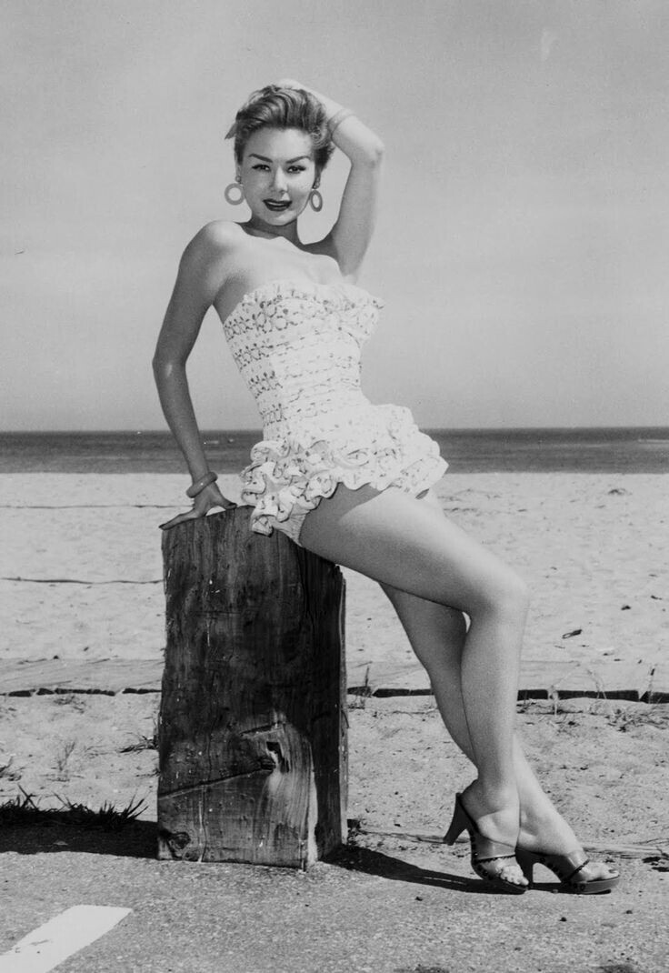 Актриса Митци Гейнор — Actress Mitzi Gaynor