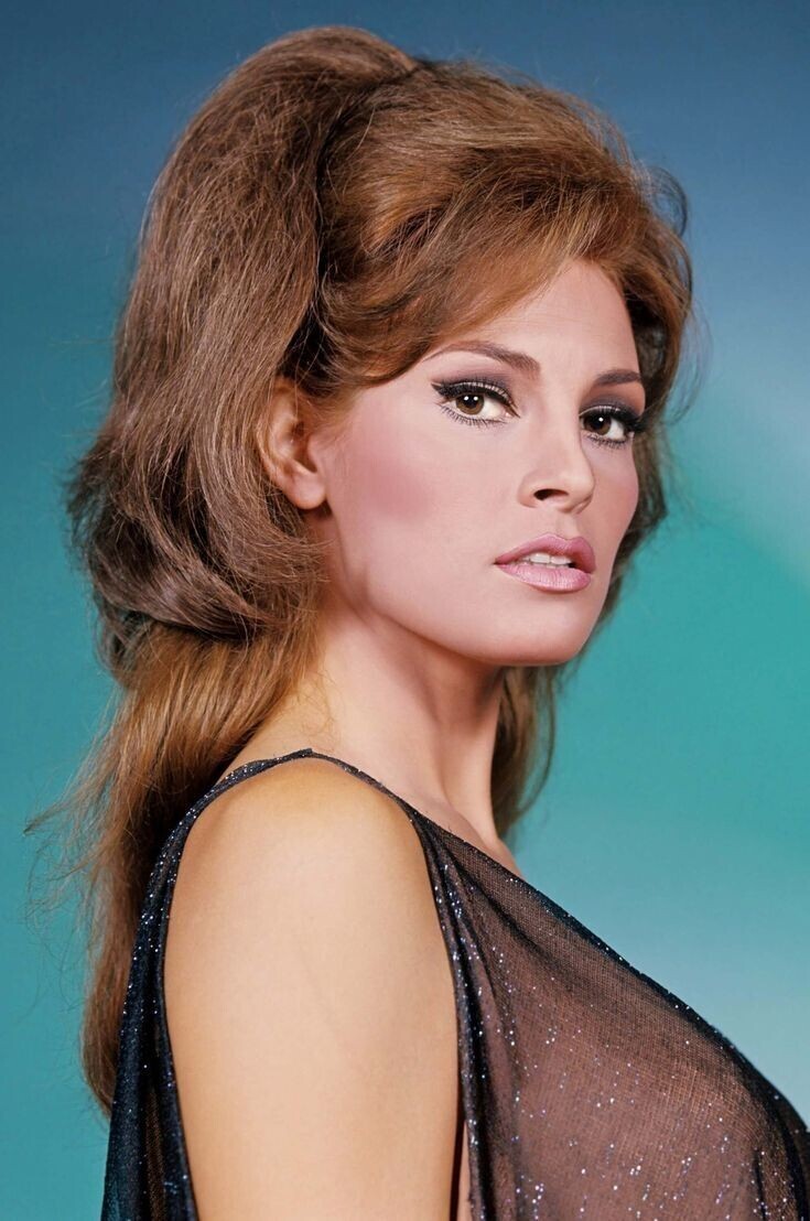 Актриса Ракель Уэлч — Actress Raquel Welch