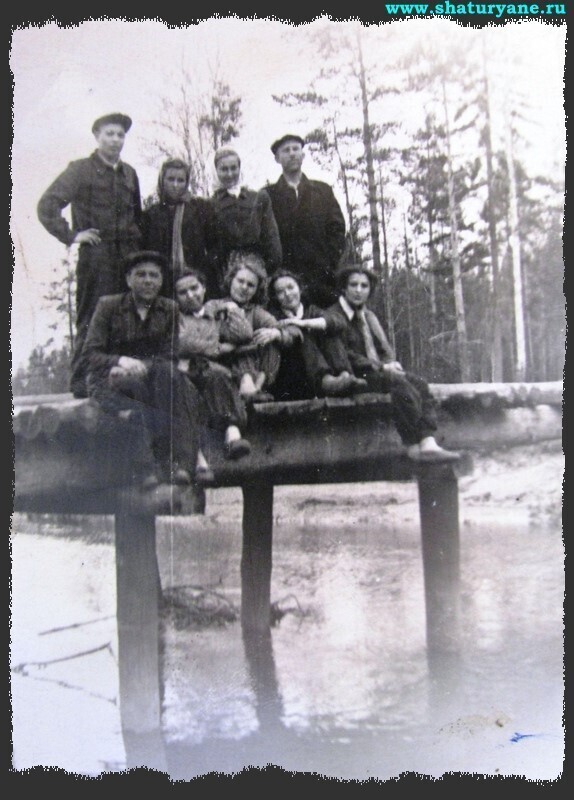 1956 г. Студенты Шатурского энерготехникума - Дорога из парка через лямяны к лодочной станции на берегу оз.Святого