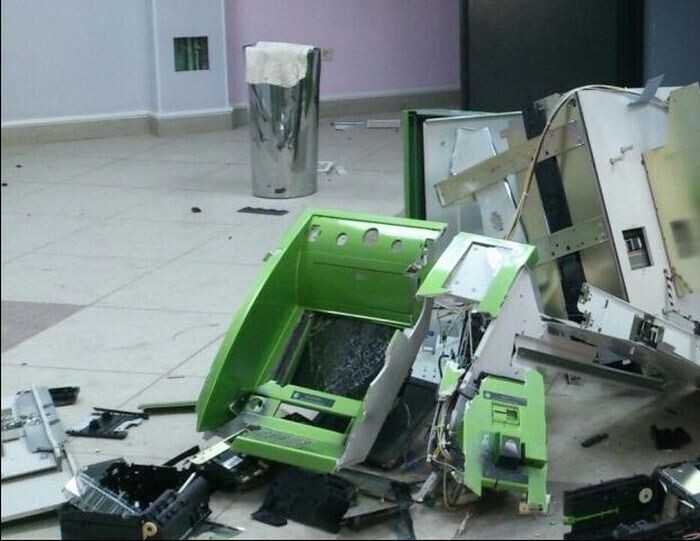 Казусное ограбление: в Невском районе завёлся подрывник банкоматов