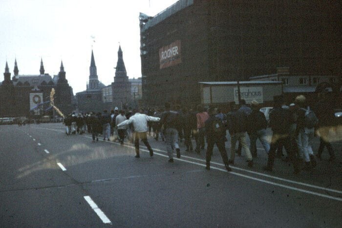 В начале 1990-х в Москве тоже не было парада на 9 мая.