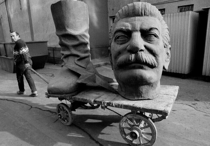 Демонтированный памятник Сталину в Будапеште, 1990 год