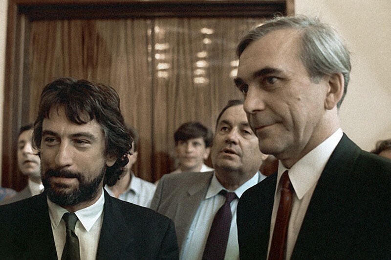 Роберт Де Ниро, Эльдар Рязанов, Элем Климов на XV Международном кинофестивале, 1987 год.